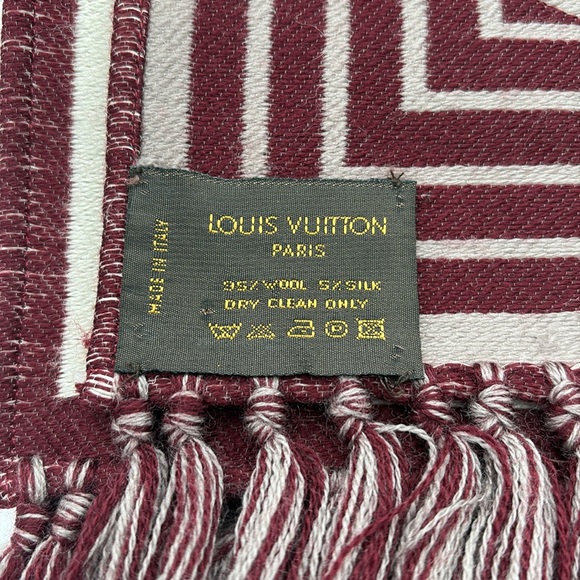 Louis Vuitton Reversible Wool & Silk Muffler Scarf in box - Picture 4 of 14